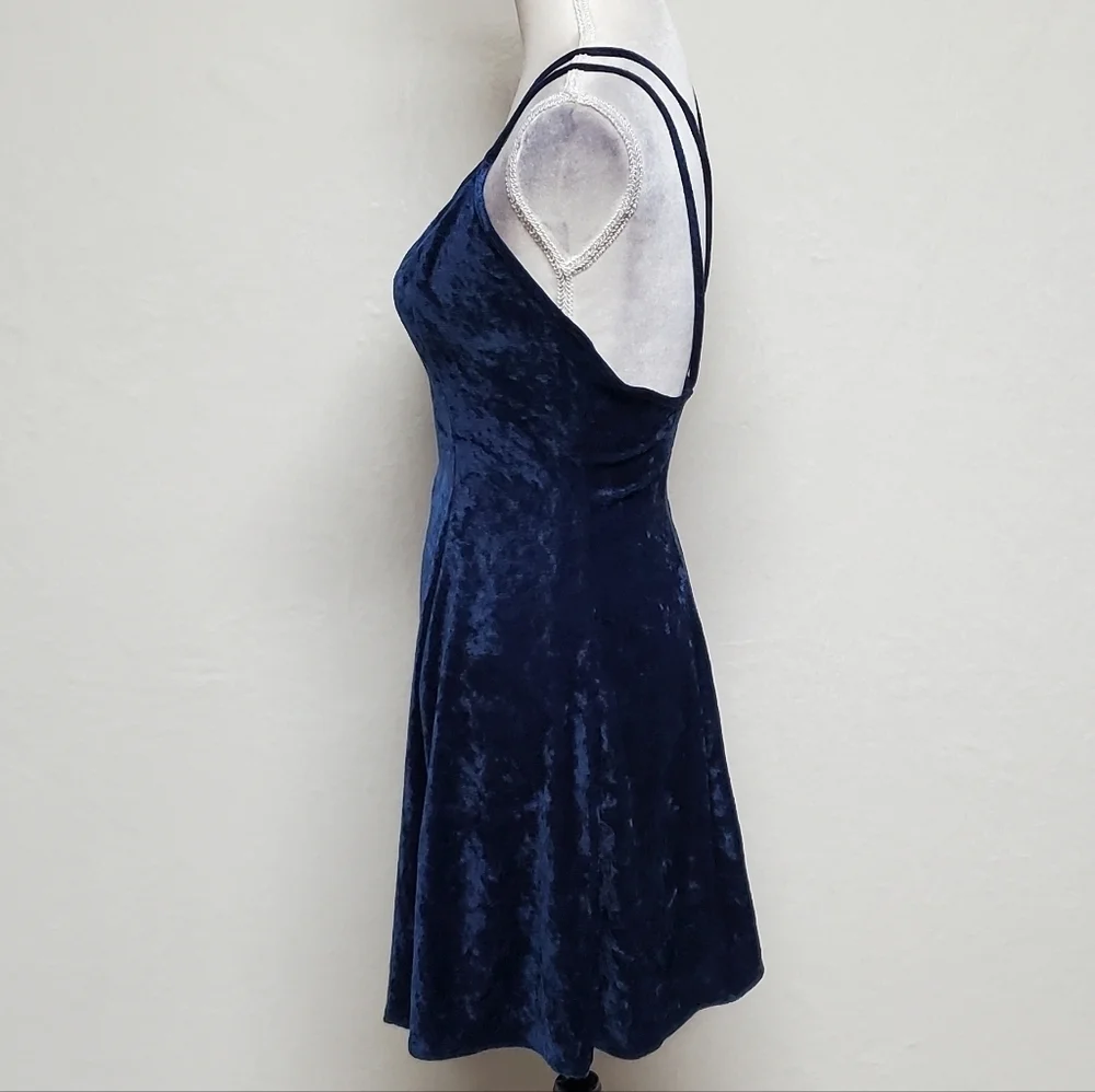 Vintage Petra Fashions Blue Crushed Velvet Double Strap Fit & Flare Mini Dress L - Picture 9 of 15
